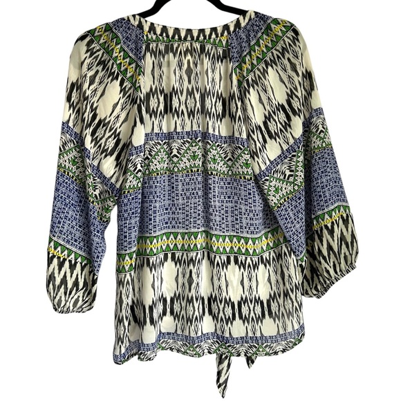 Tie front button up lightweight patterned top - Picture 2 of 5